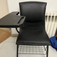 صندلی دسته دار