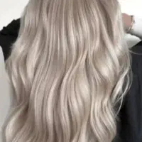 خدمات تخصصی رنگ و لایت ومیکاپ وشنیون|خدمات آرایشگری و زیبایی|هشتگرد, هشتگرد قدیم|دیوار