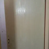 درب سرویس دو عدد یکش سالم است