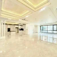 ۱۲۰متر۲خواب/فول امکانات/خوش نقشه/غرق نور/شهرزیبا