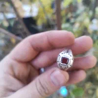 انگشتر دستسازیاقوت