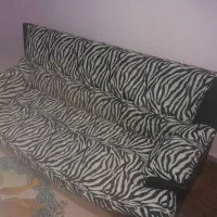 مبل ۷نفره تمیز همراه با کوسن