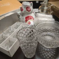 ظروف پذیرایی و آشپزخانه