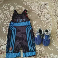 دوبنده و کفش کشتی