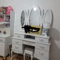 میز ارایش دخترونه تمیز