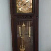 ساعت چوبی ایستاده