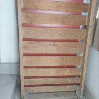 تخت چوبی قدیمی
