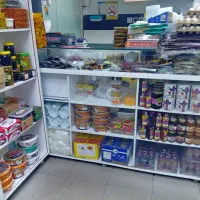 سلام یک میز ویترینی ام دی آف با شیشه 10میل درجه