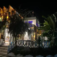 اجاره ویلا، ۲۵۰ متری، مبله، استخر دار، نزدیک شهر