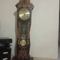 ساعت چوبی ایستاده