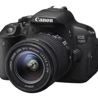 دوربین عکاسی/فیلمبرداری کانن 700D