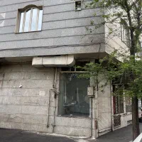 تجاری خاص. لوکیشن عالی ۲قدمی امام علی