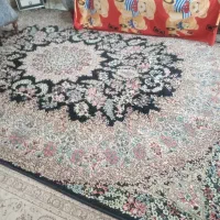 قالی ۲/۵×۳/۵  تمام نخ سرمه‌ای در حد نو بدون عیب