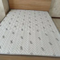 تخت دونفره با تشک نرم