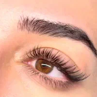 نیازمند مدل اکستنشن مژه