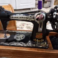 چرخ خیاطی و تعداد اجناس منزل