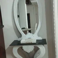 میز و آینه کاملا سالم