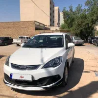 او وی ام ۳۱۵ اسپرت برج ۱۰ سال ۹۵