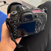 دوربین نیکون D7200
