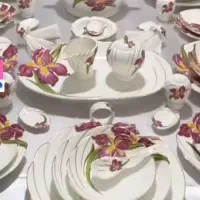 سرویس چینی آنتیک خارجی غذاخوری۱۲نفره جهیزیه