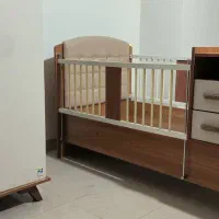 سرویس خواب نوزاد ـ نوجوان برند آپادانا (تخت+کمد)