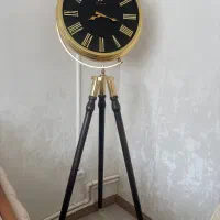 ساعت ایستاده