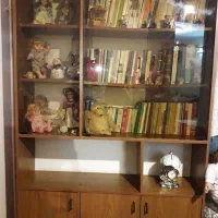 کمد کتابخانه در شیشه ای