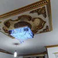 گل سقفی زیر لوستری