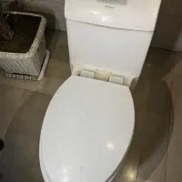 توالت فرنگی و روشویی