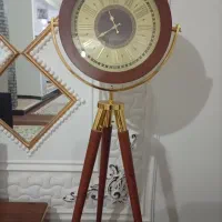 ساعت ایستاده