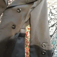 بارانی سایز ۴۰تا ۴۲|لباس|رشت, منظریه|دیوار