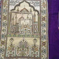 دو عدد سجاده همراه تسبیح