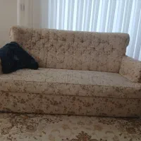مبل راحتی به همراه میز