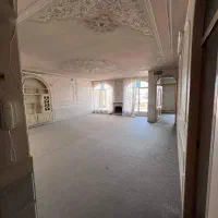 آپارتمان دلباز با تراس بزرگ و نور زیاد