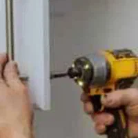 تعمیرات کابینت و دکوراسیون چوبی