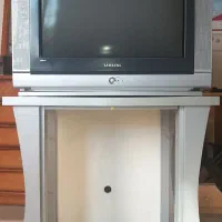 تلویزیون رنگی سامسونگ ۲۹ اینچ همراه میز تلوزیون