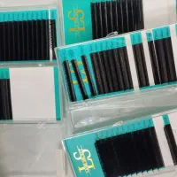 پالت مژه  فقط ۲۵۰