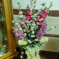 گل وگلدان
