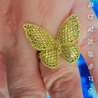 انگشتر پروانه