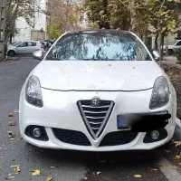 آلفا رومئو جولیتا 2014