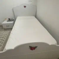 تخت و خواب - پا تختی - بوفه|تخت و سرویس خواب|مهاباد (آذربایجان غربی), |دیوار