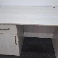 میز کامپیوتر