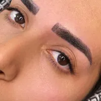 آموزش و خدمات آرایش دائم چهره|خدمات آرایشگری و زیبایی|فولادشهر, A4|دیوار