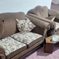 مبل ۷ نفره|مبلمان خانگی و میز عسلی|بندر گناوه, |دیوار