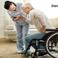 کارگر خانم افغانی برای پرستاری