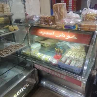 ویترین قنادی  به علت تغییر شغل|فروشگاه و مغازه|بهارستان, |دیوار