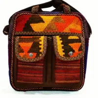 کیف سردوشی کوله پشتی گلیمی وجاجیم و ورنی دستبافت|کیف، کفش، کمربند|کرج, شهرک بنفشه|دیوار
