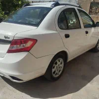 ساینا تکسوز