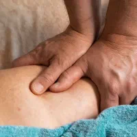ماساژ ریلکسی و رفع گرفتگی عضلات