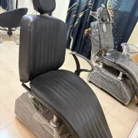 آینه بک لایت و صندلی طرح برقی کاملا سالم|آرایشگاه و سالنهای زیبایی|رشت, گلسار|دیوار